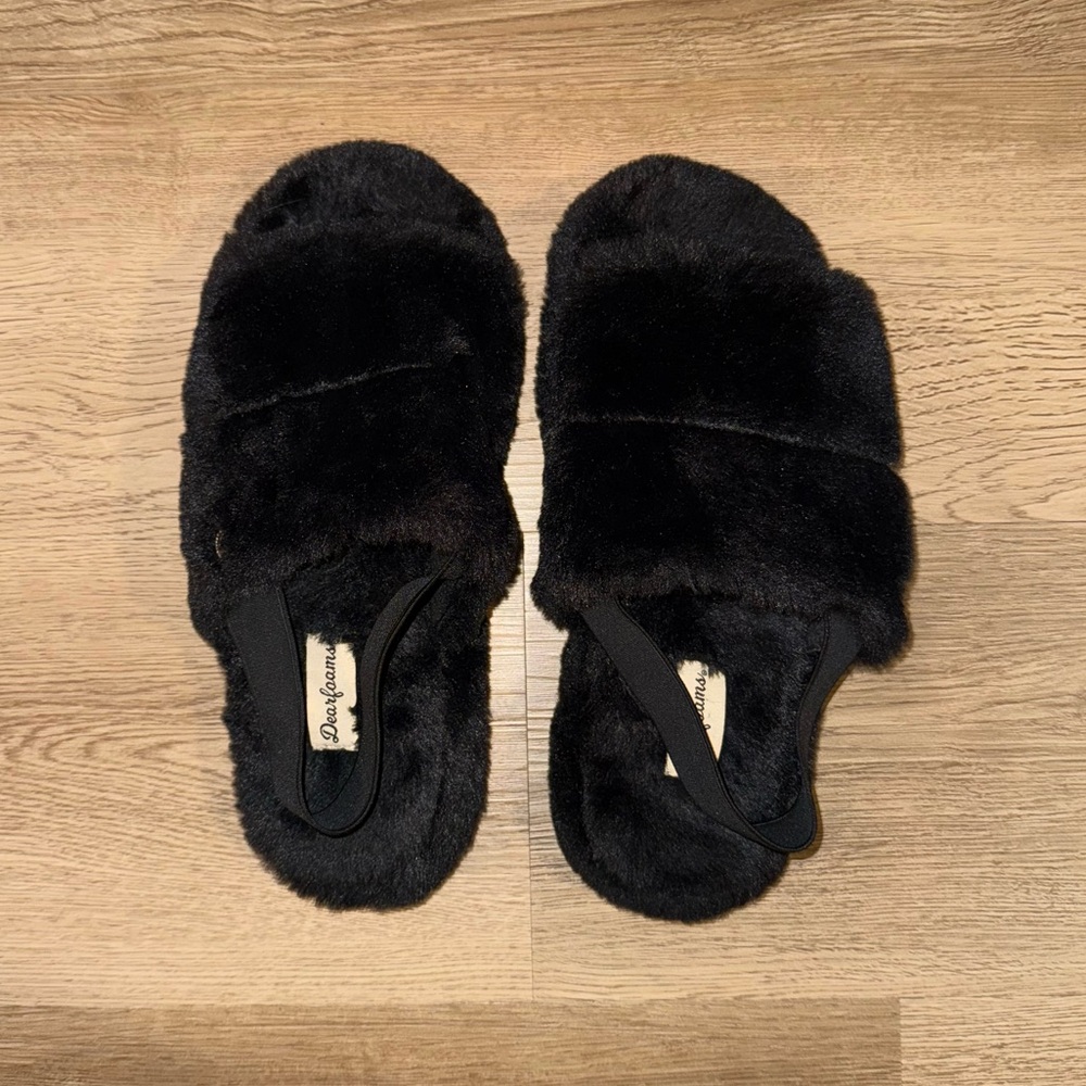 ⭐️NEW⭐️ NWOT DEARFOAM Slippers